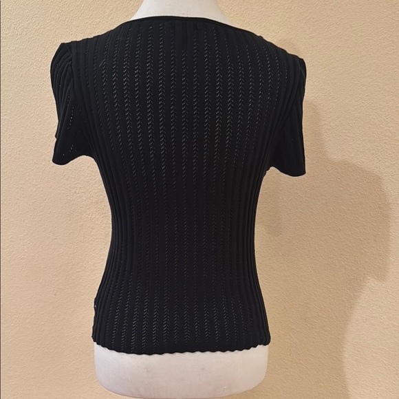 Black Ribbed Button-Up Top - Picture 4 of 6